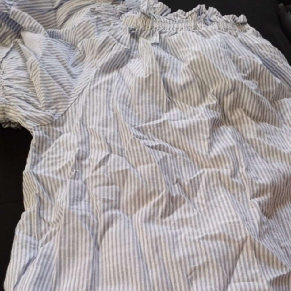 H&M Light Blue and White Striped Off-Shoulder Crop Top